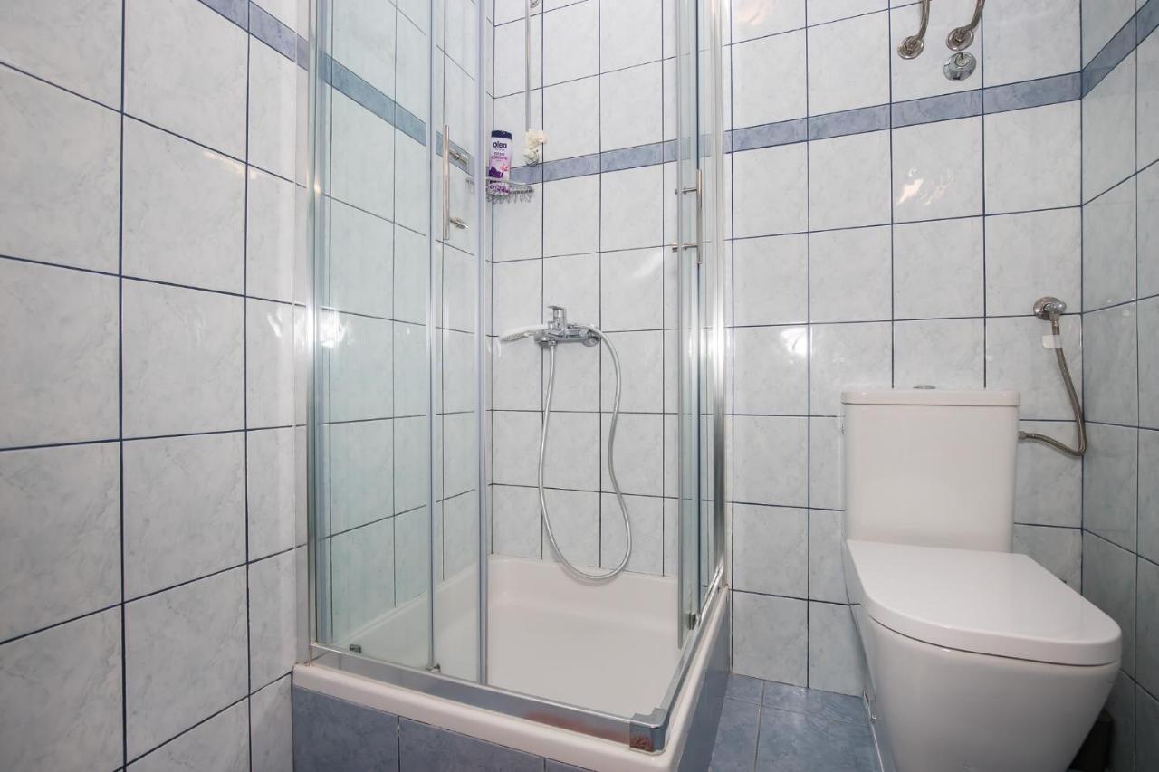 Apartmani Filipic Бол Екстериор снимка
